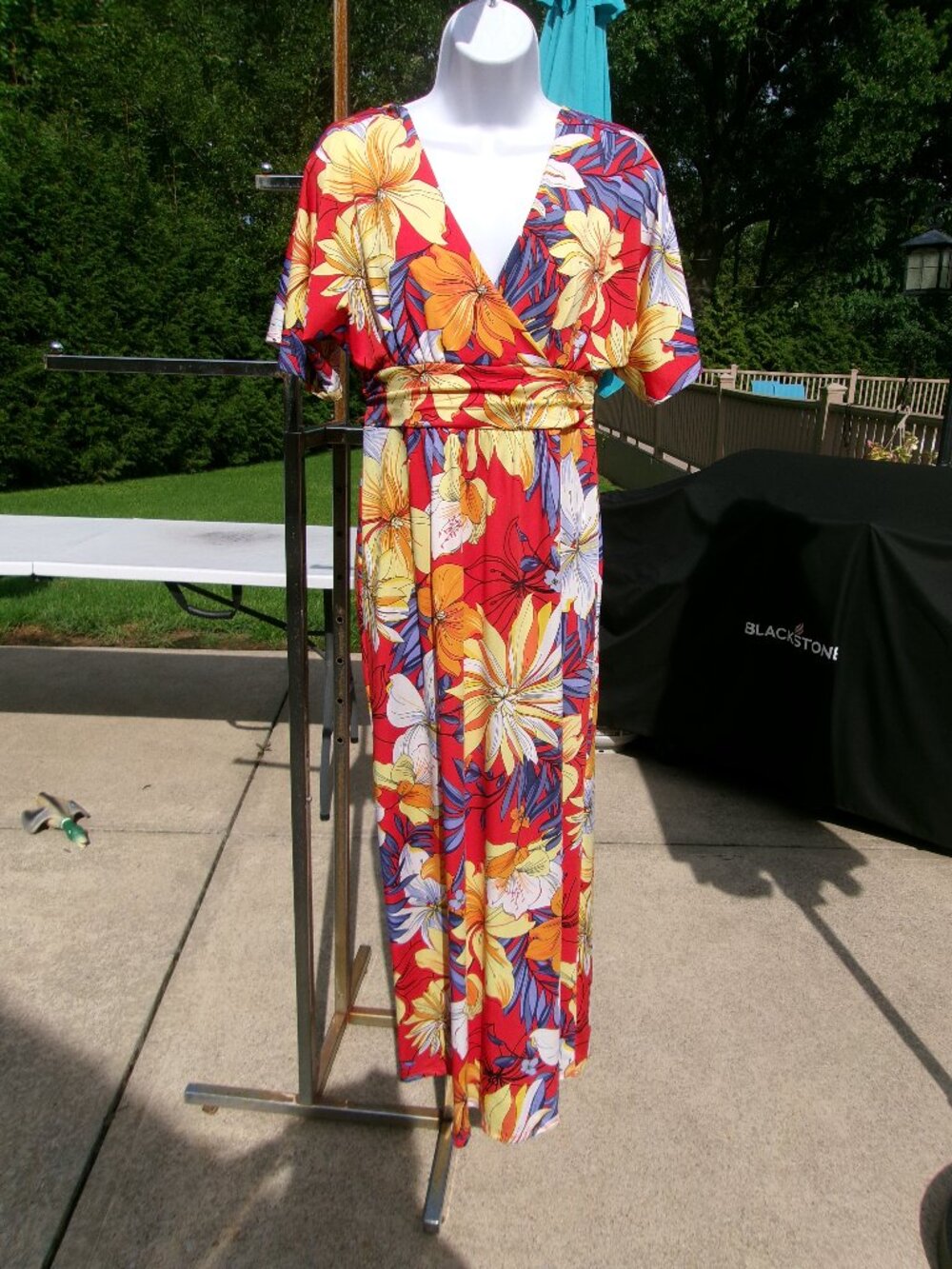 NWOT STELLA&JULIE RED TROPICAL DRESS 6